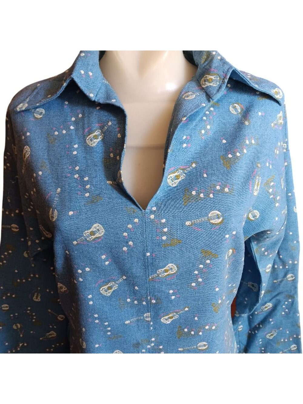 True Vintage Peasant Blouse Top Medium Handmade Guitar Country Print Musical
